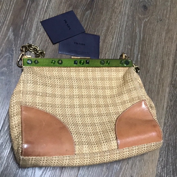 Prada - Picture 5 of 5